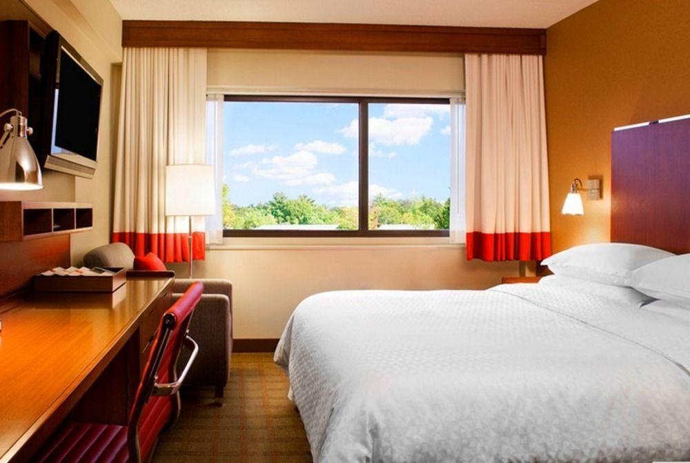 Four Points By Sheraton Midland Kültér fotó