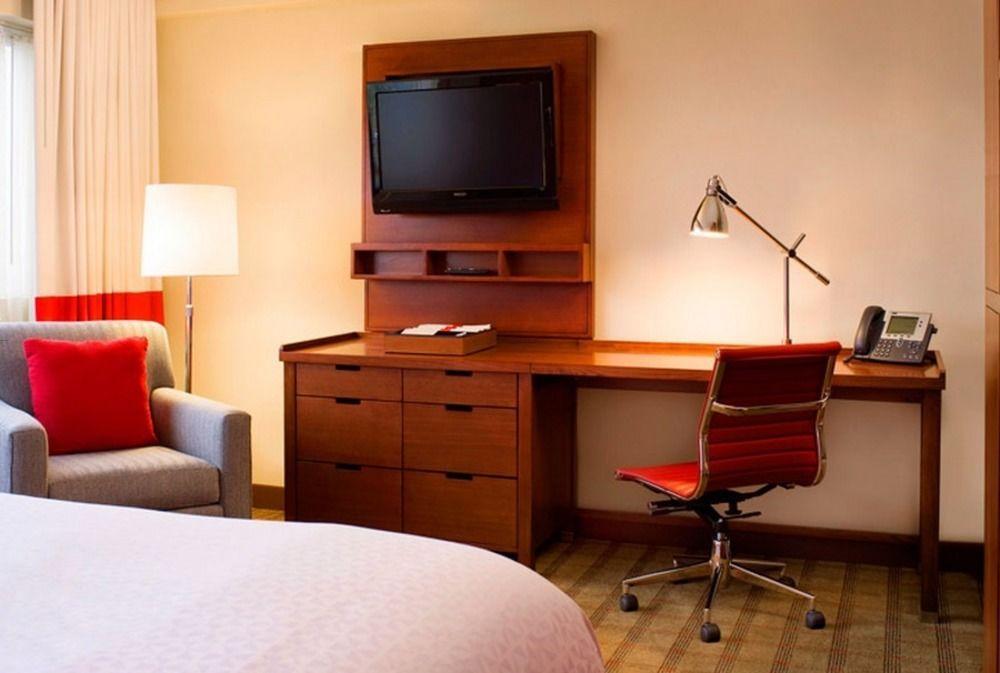 Four Points By Sheraton Midland Kültér fotó
